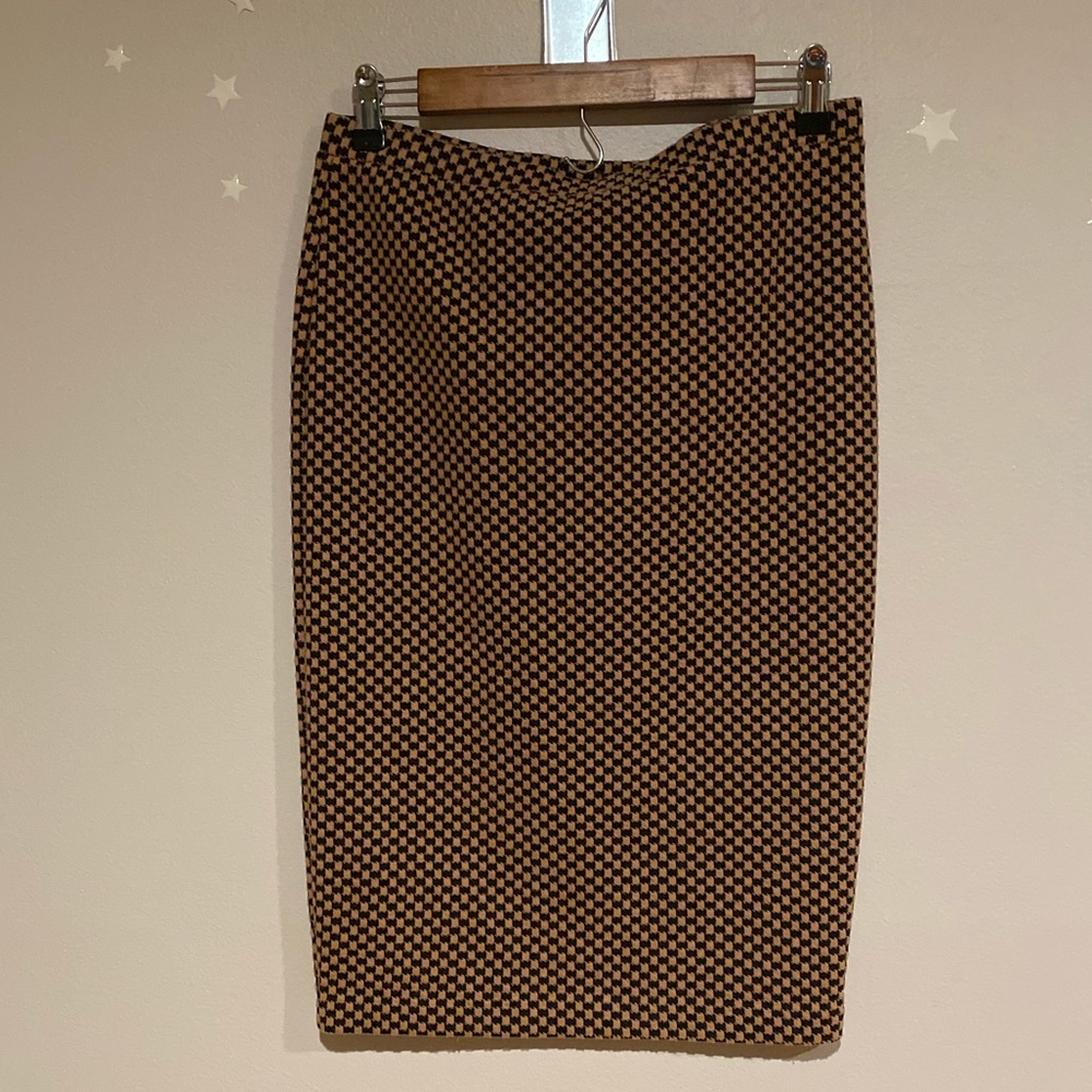 Philosophy Republic clothing  Knee length skirt.